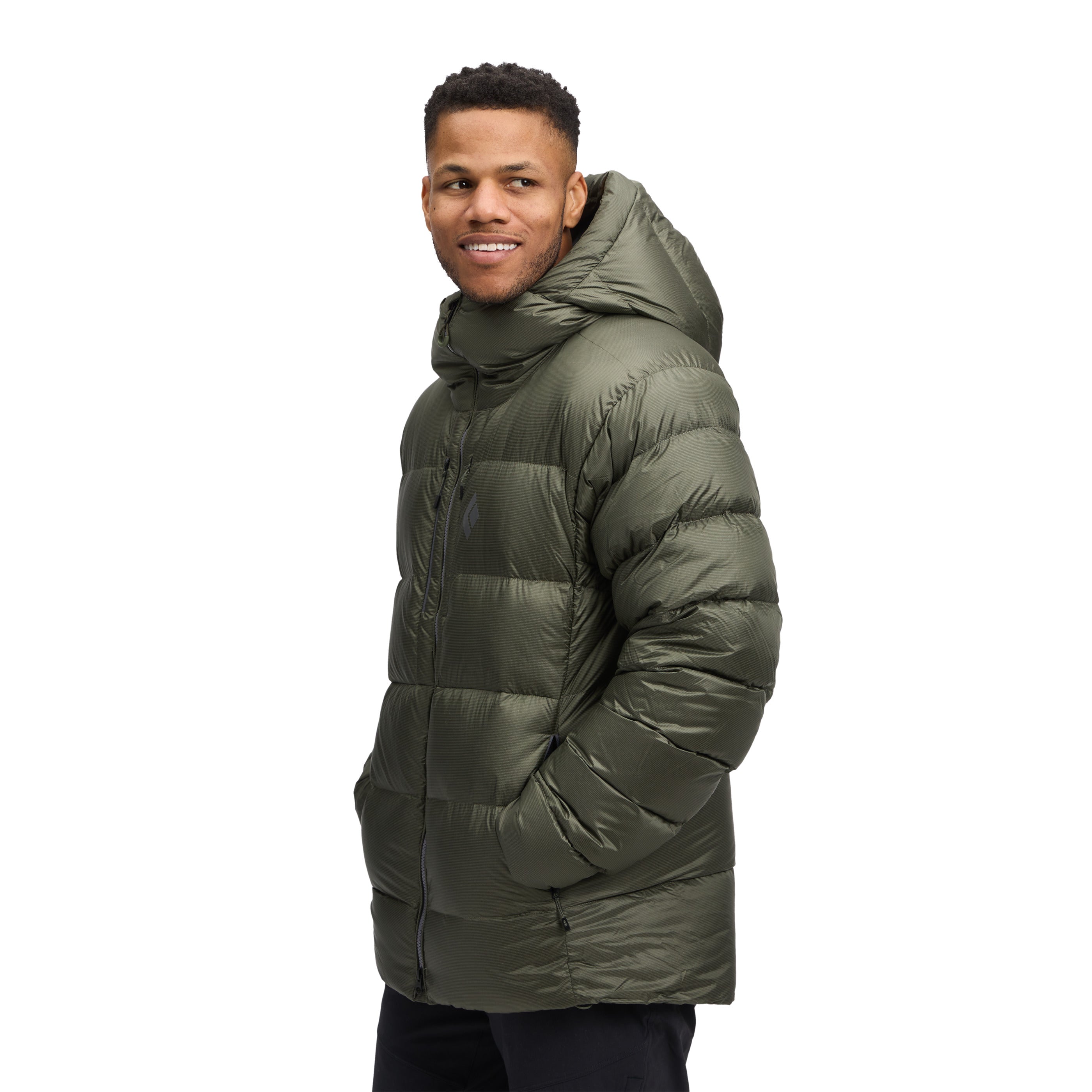Tundra ~ Model Height 5' 11" | Chest 40" | Waist 33" | Size Medium/32