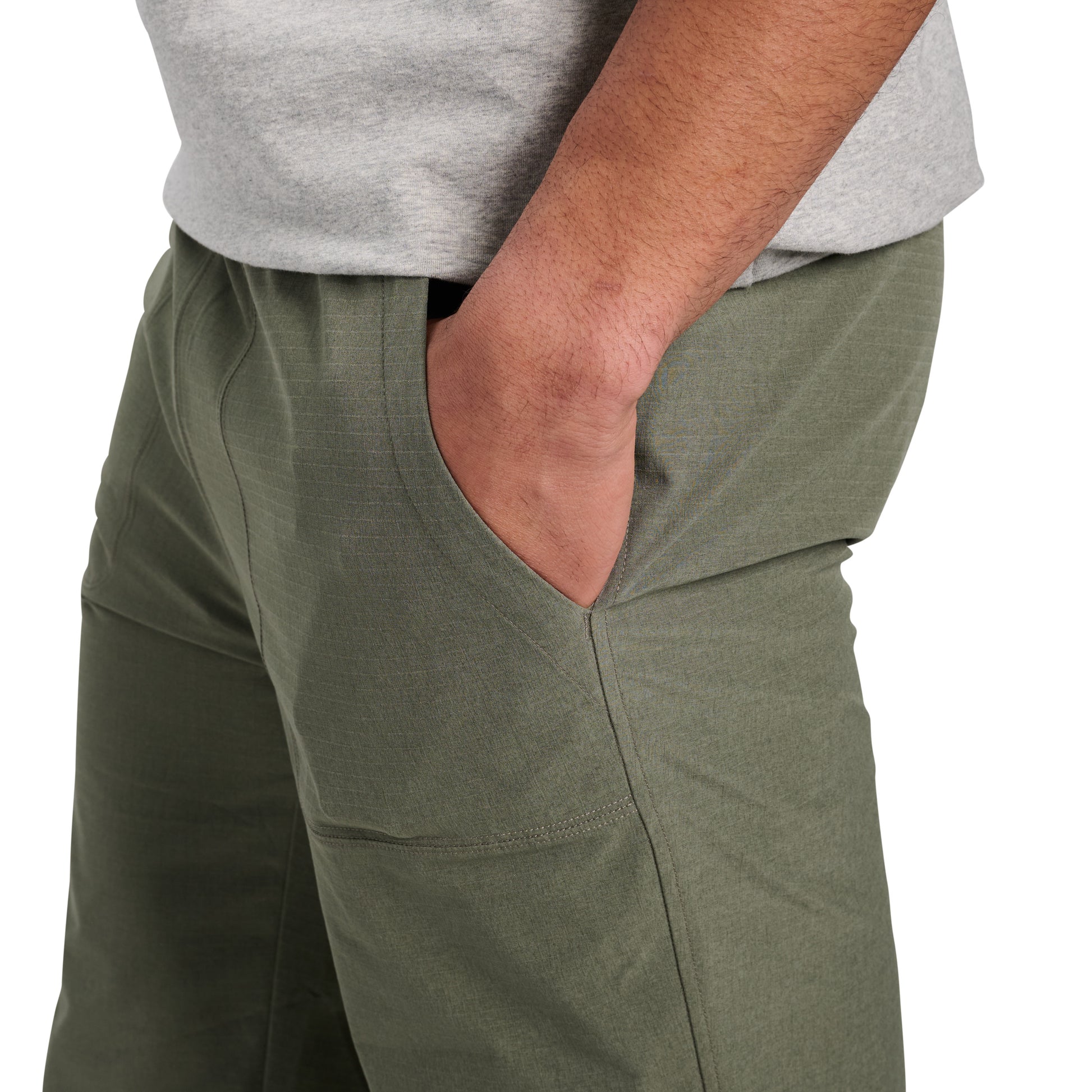 Tundra ~ Model Height 5' 11" | Waist 33" | Size Medium/32