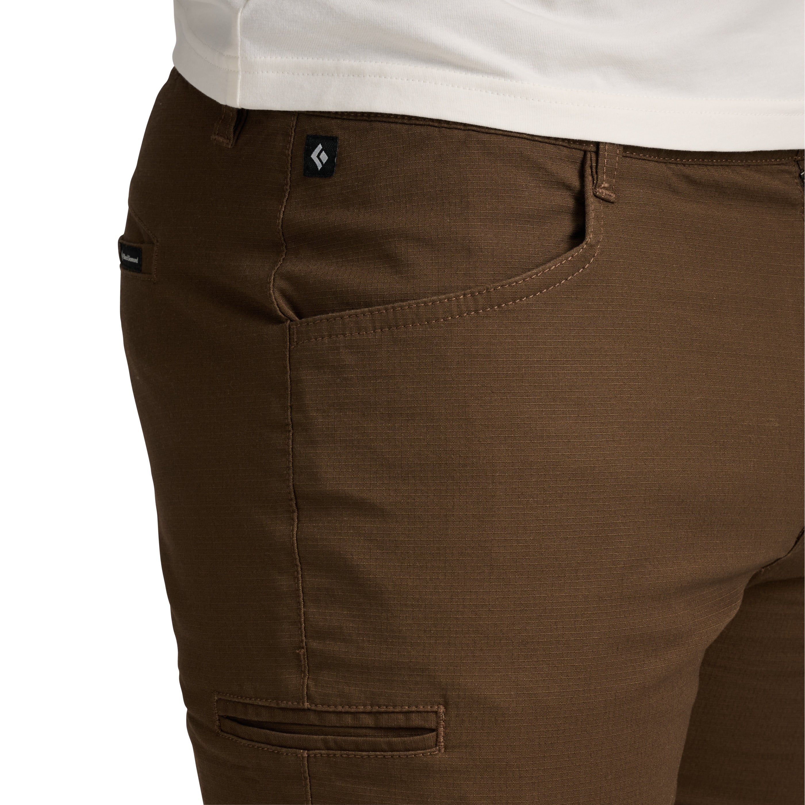 Basalt ~ Model Height 6' 0" | Waist 32" | Size Medium/32