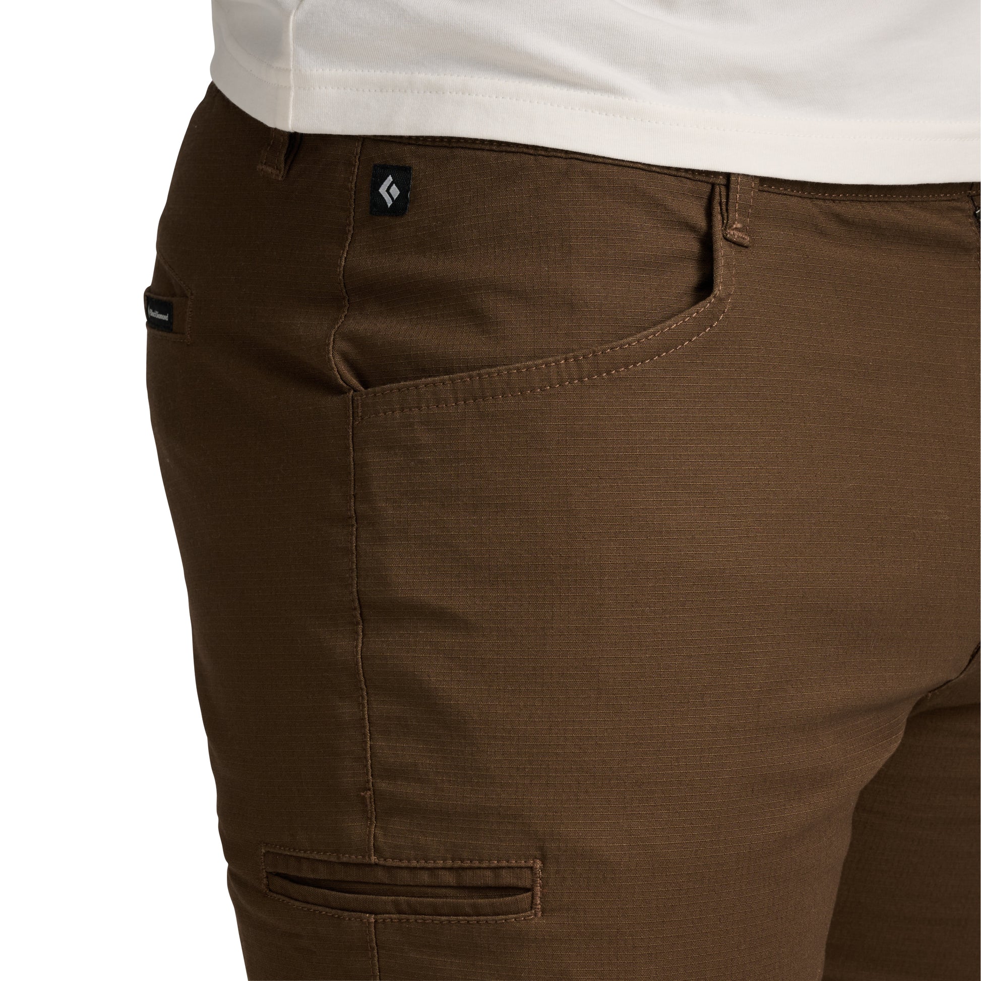 Basalt ~ Model Height 6' 0" | Waist 32" | Size Medium/32