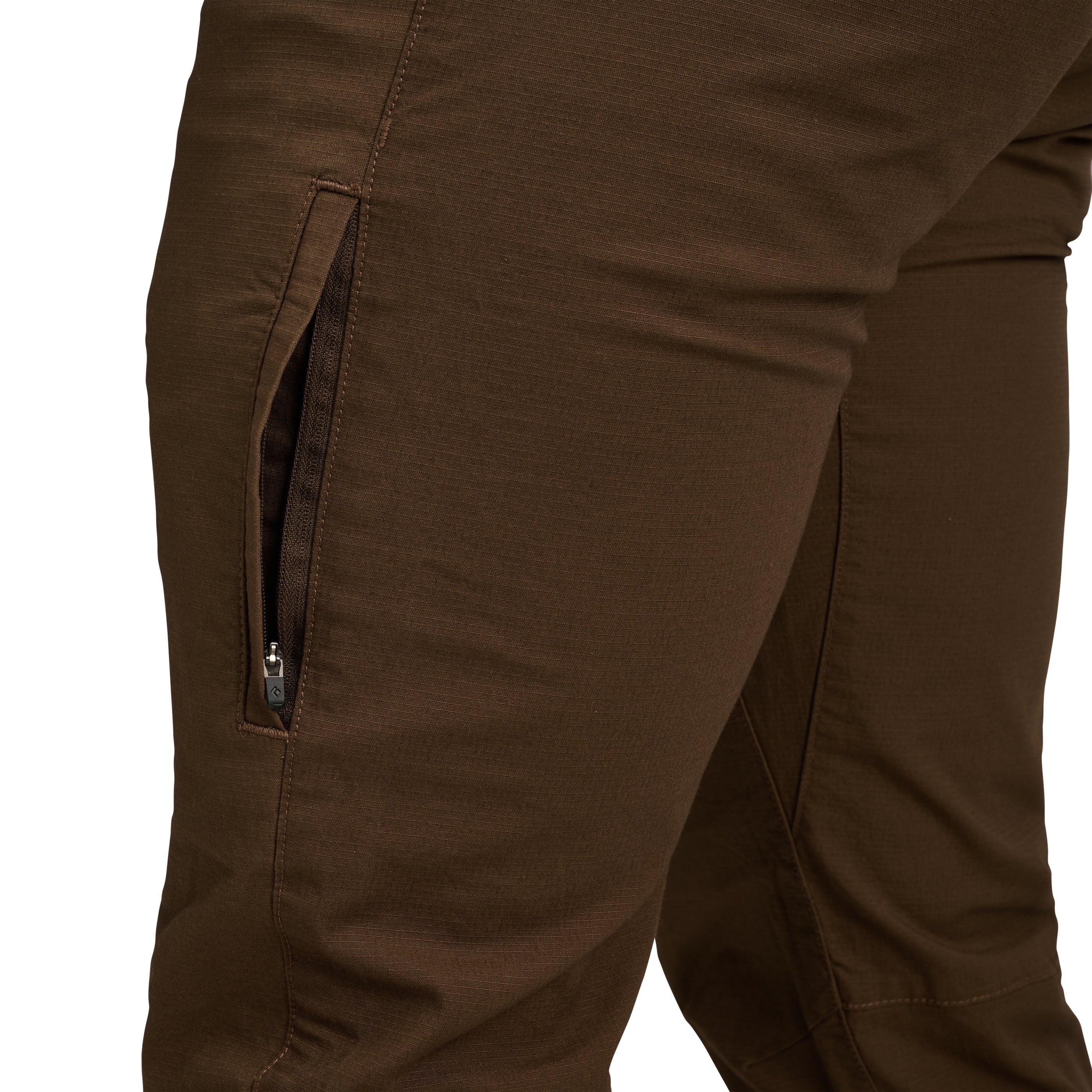 Basalt ~ Model Height 6' 0" | Waist 32" | Size Medium/32