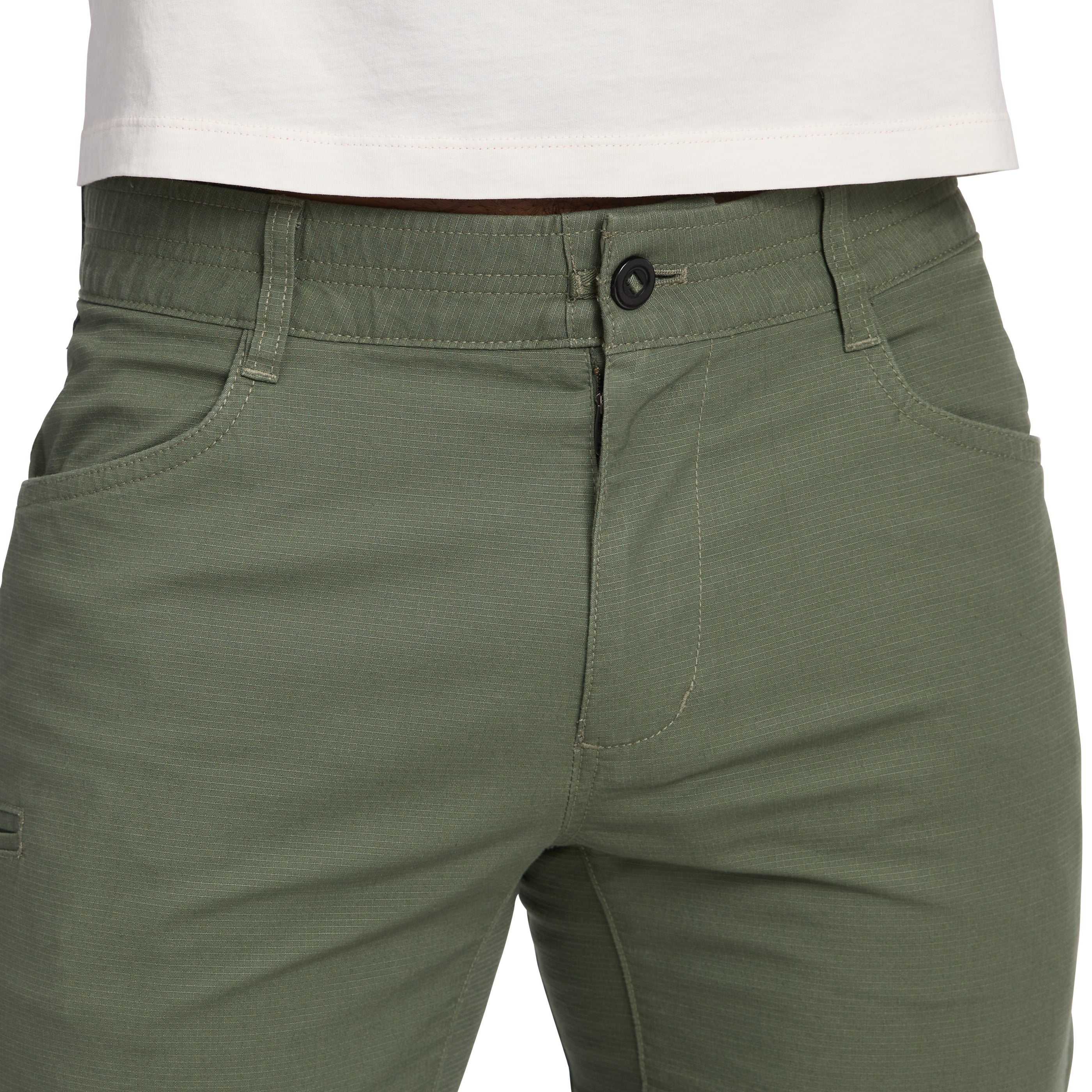 Tundra ~ Model Height 6' 0" | Waist 32" | Size Medium/32