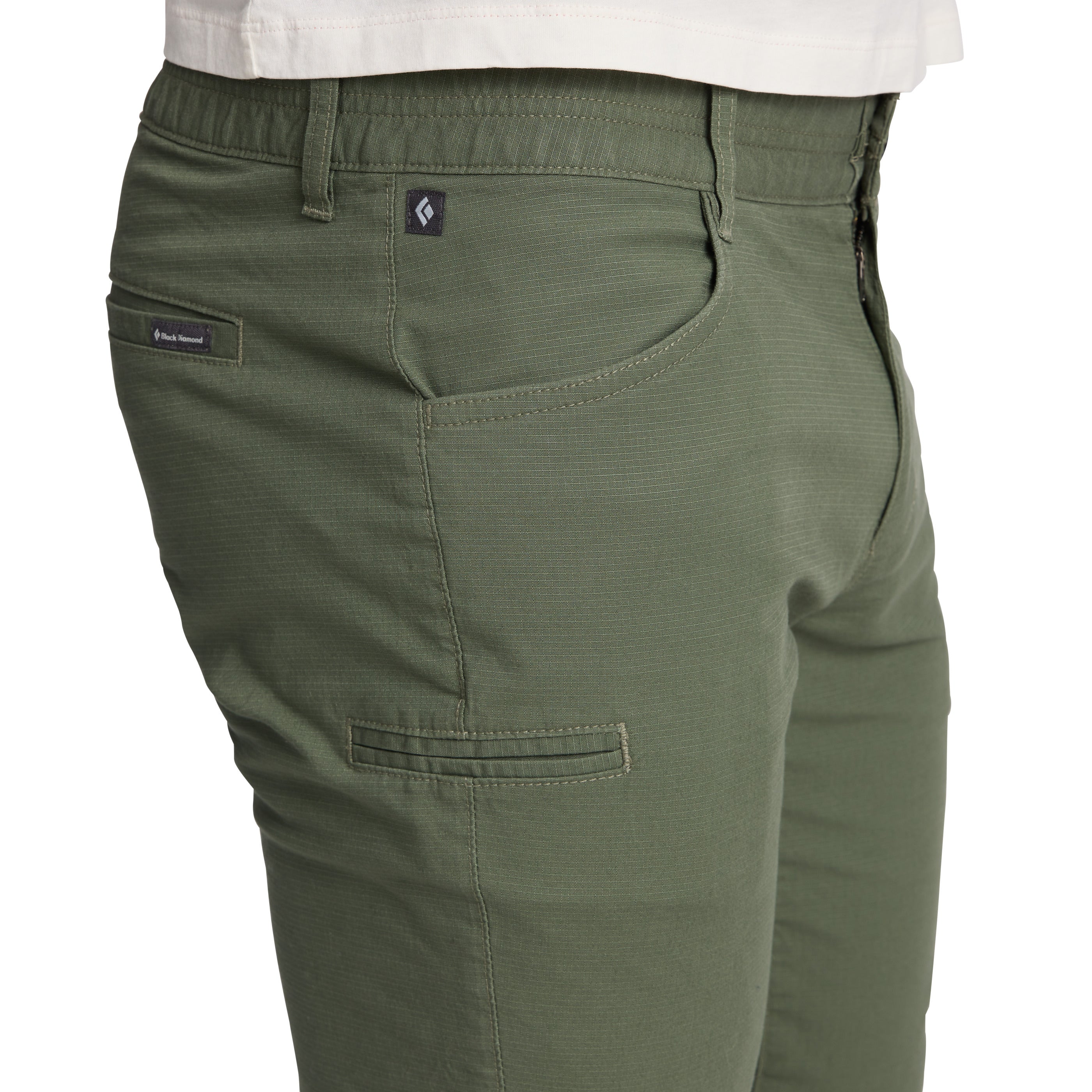 Tundra ~ Model Height 6' 0" | Waist 32" | Size Medium/32