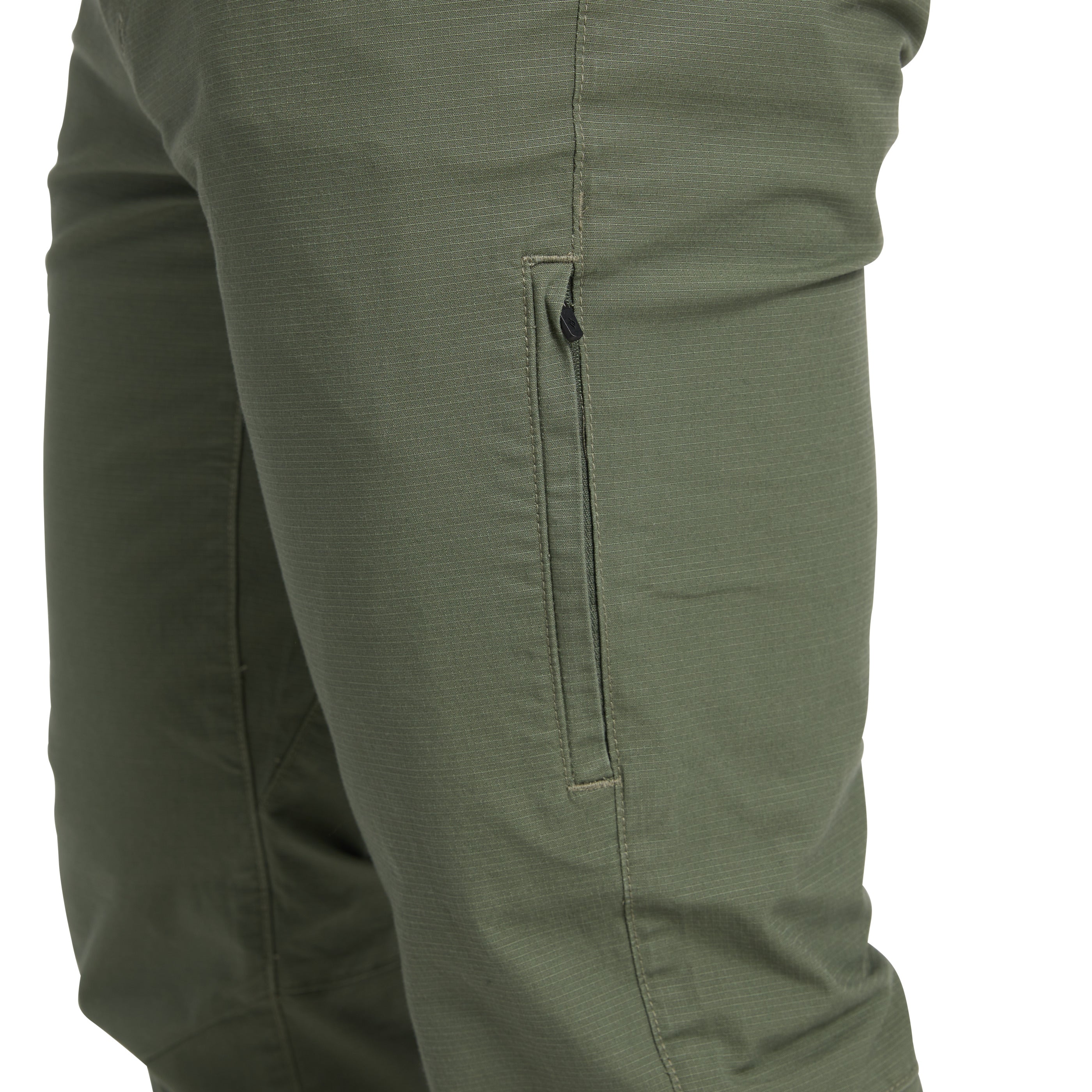 Tundra ~ Model Height 6' 0" | Waist 32" | Size Medium/32
