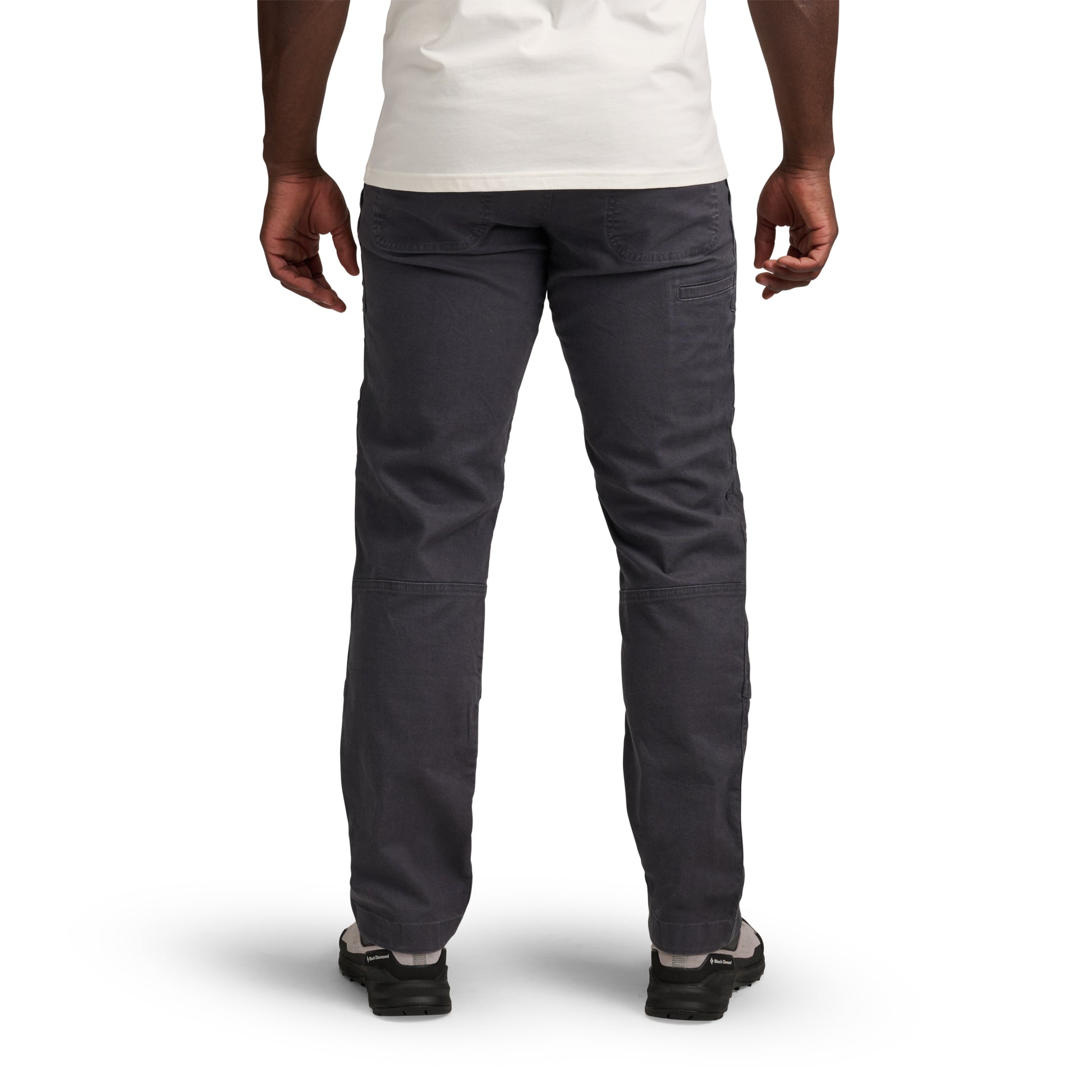 Carbon ~ Model Height 6' 0" | Waist 32" | Size Medium/32