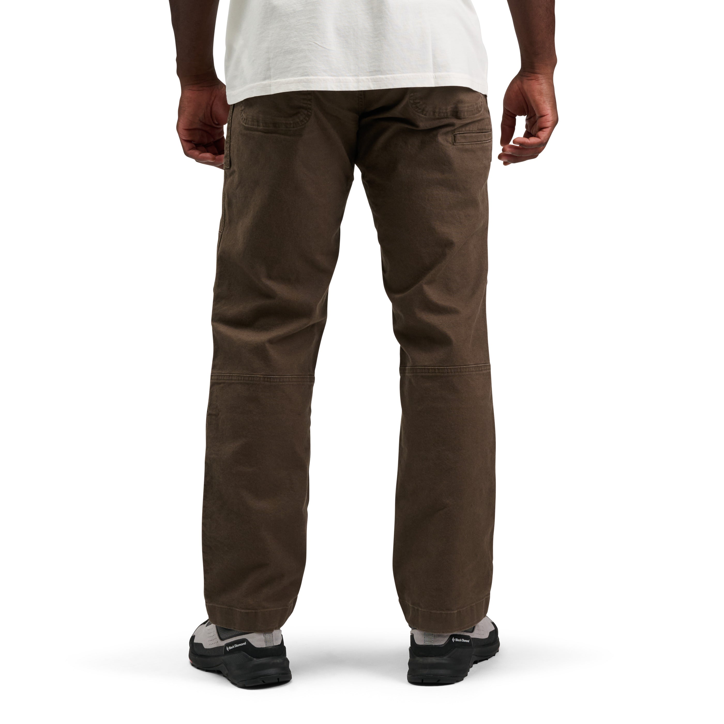 Basalt ~ Model Height 6' 0" | Waist 32" | Size Medium/32