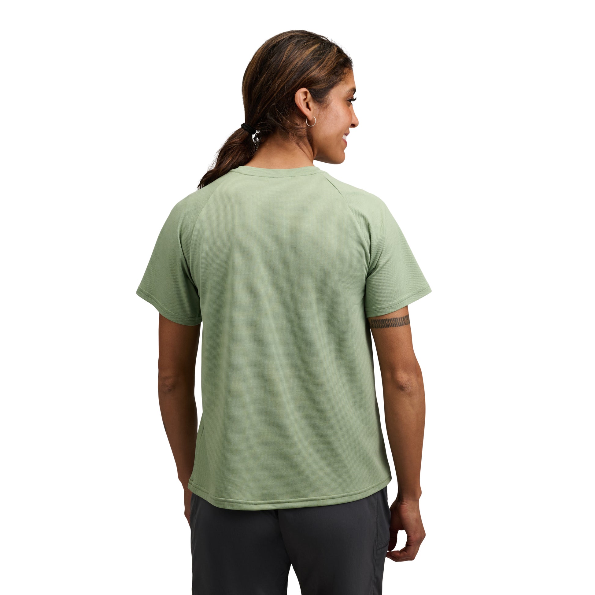 Desert Sage ~ Model Height 5' 6" | Chest 34" | Waist 28" | Size Small/6