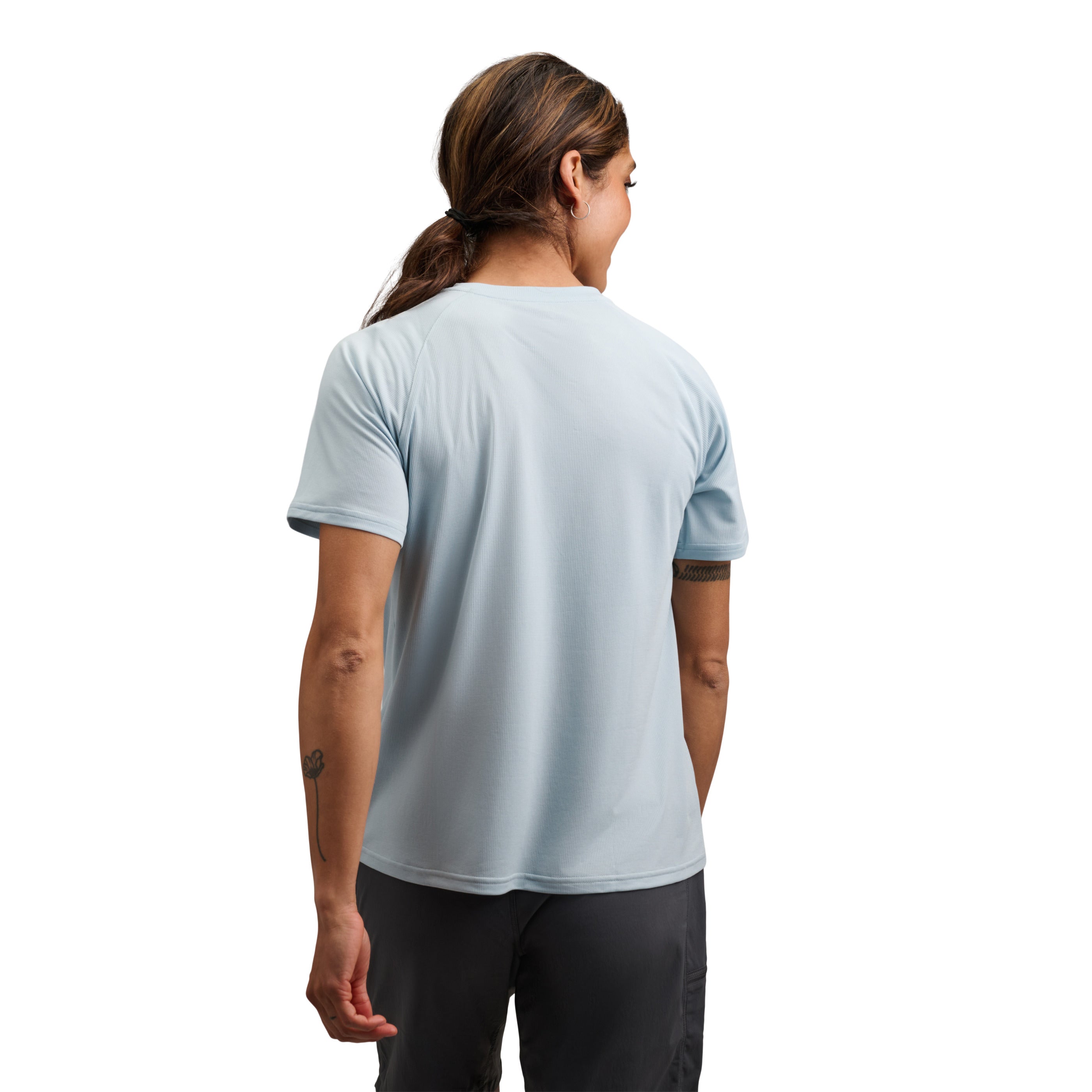 Fog Blue ~ Model Height 5' 6" | Chest 34" | Waist 28" | Size Small/6